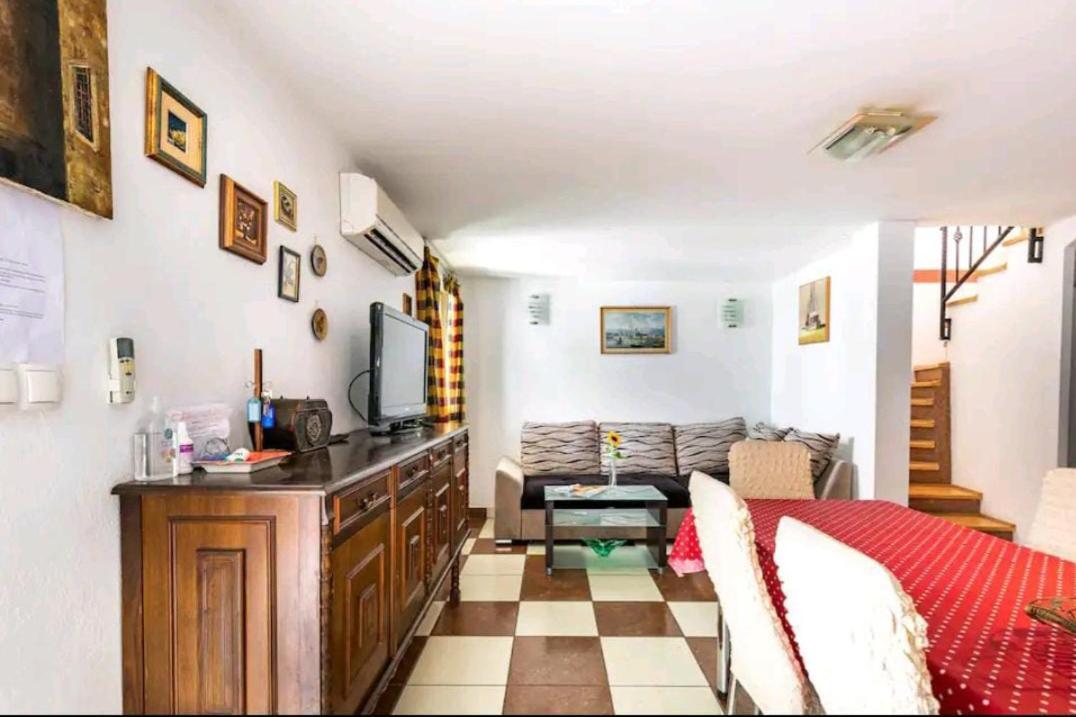 Villa Angie Old Town With Jacuzzi 斯普利特 外观 照片