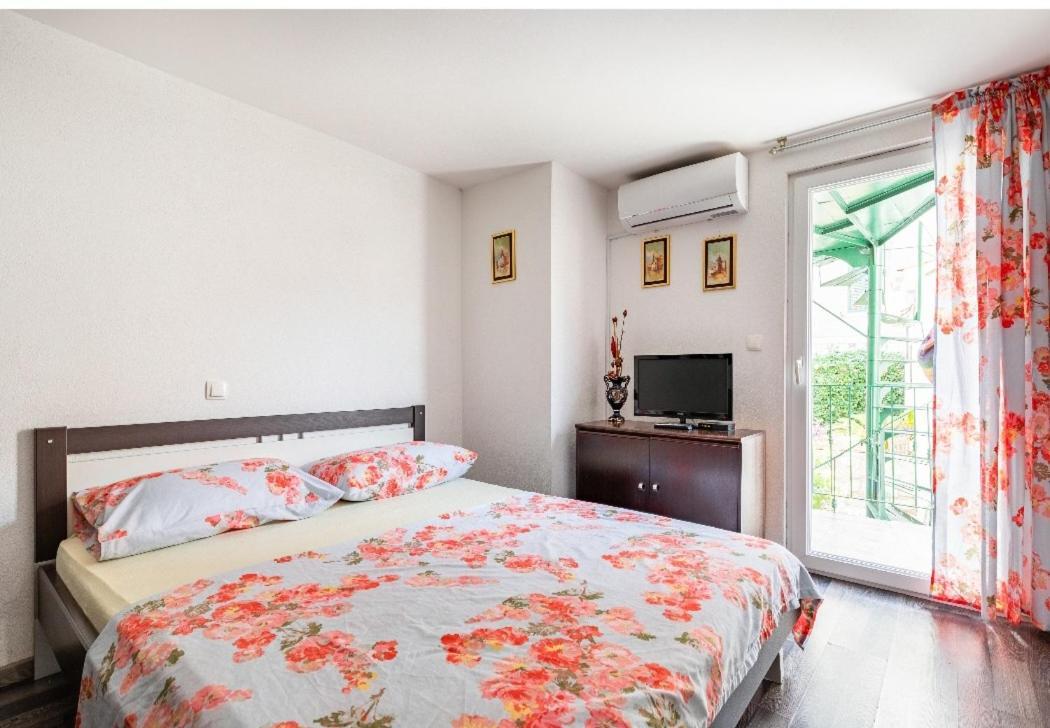 Villa Angie Old Town With Jacuzzi 斯普利特 外观 照片